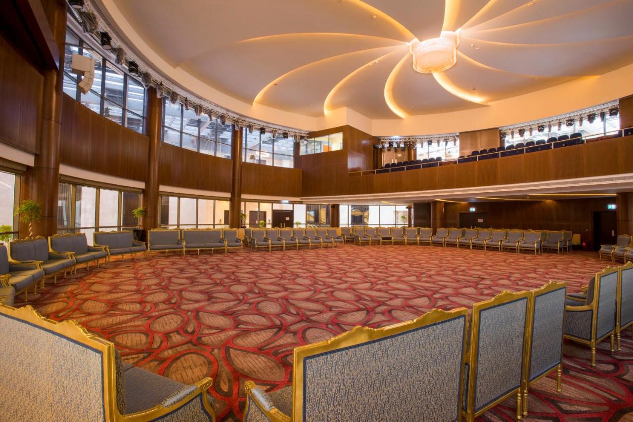 Crowne Plaza Riyadh - Rdc Hotel & Convention By Ihg Екстериор снимка The Grand Ballroom