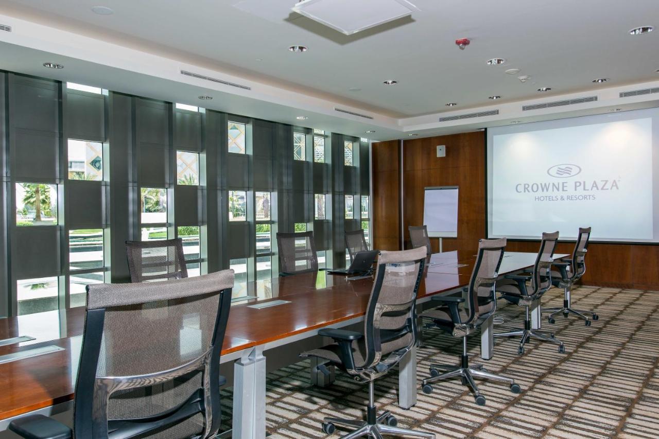 Crowne Plaza Riyadh - Rdc Hotel & Convention By Ihg Екстериор снимка Meeting room
