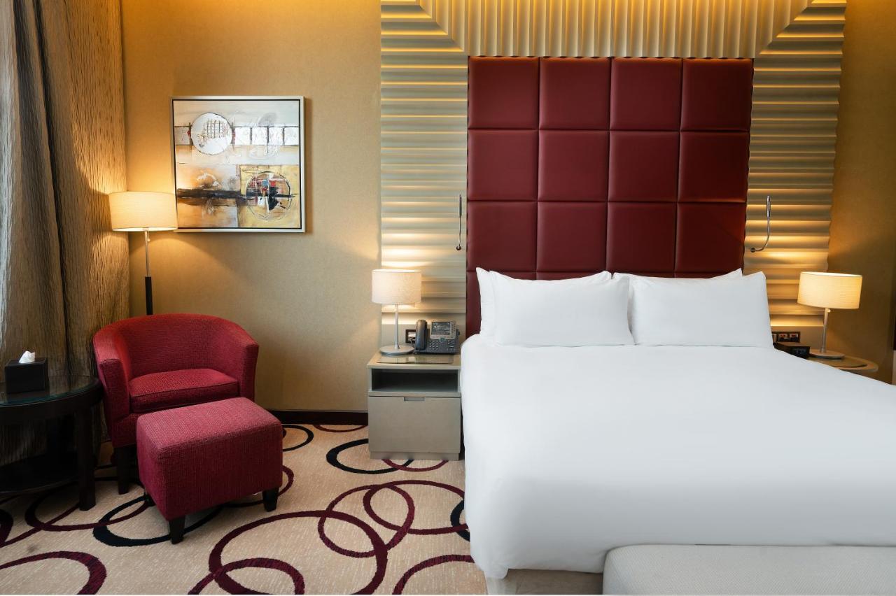 Crowne Plaza Riyadh - Rdc Hotel & Convention By Ihg Екстериор снимка A bedroom at the hotel
