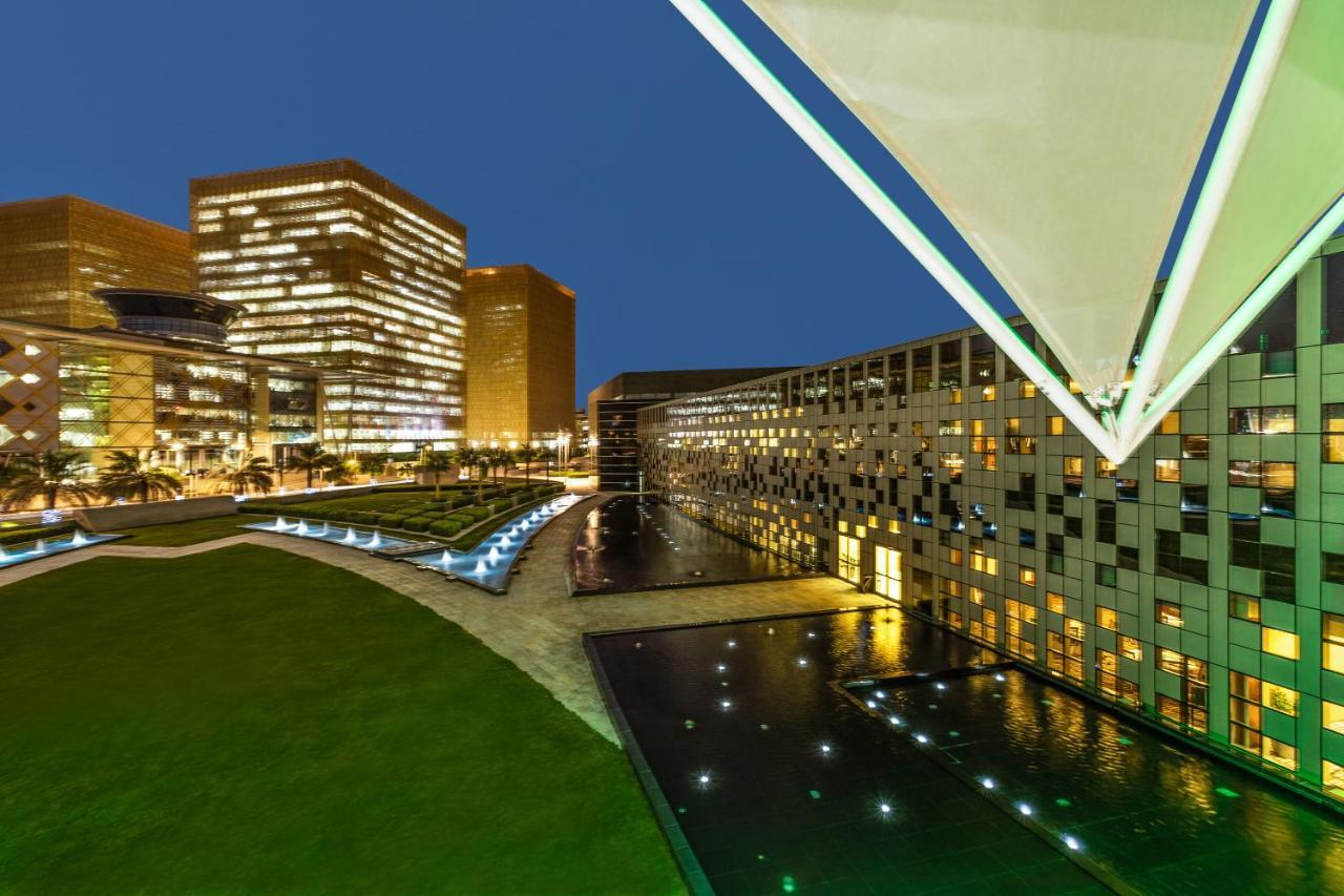 Crowne Plaza Riyadh - Rdc Hotel & Convention By Ihg Екстериор снимка The University of Nottingham