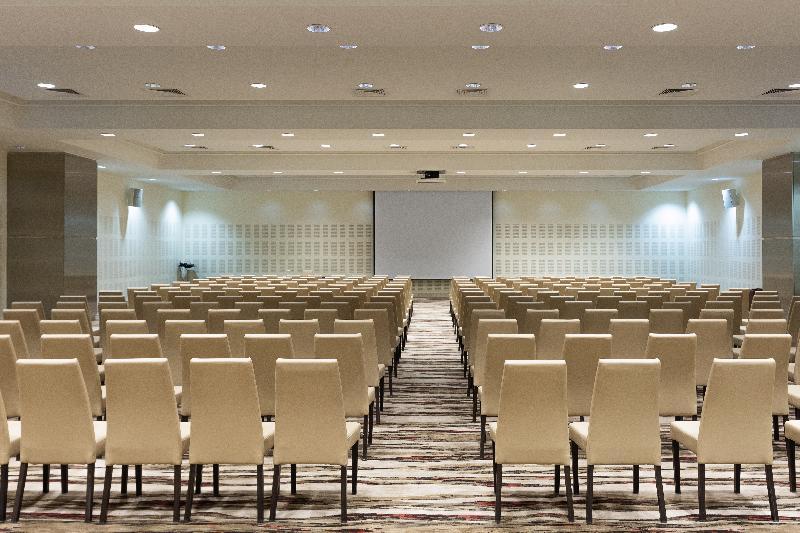 Crowne Plaza Riyadh - Rdc Hotel & Convention By Ihg Екстериор снимка The main conference room